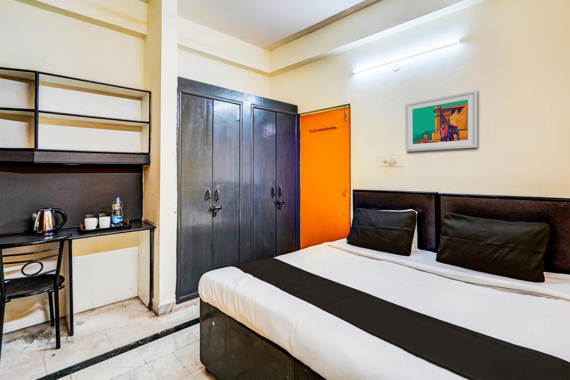 Hotel O Aryan Home Stay Dehradun Eksteriør billede